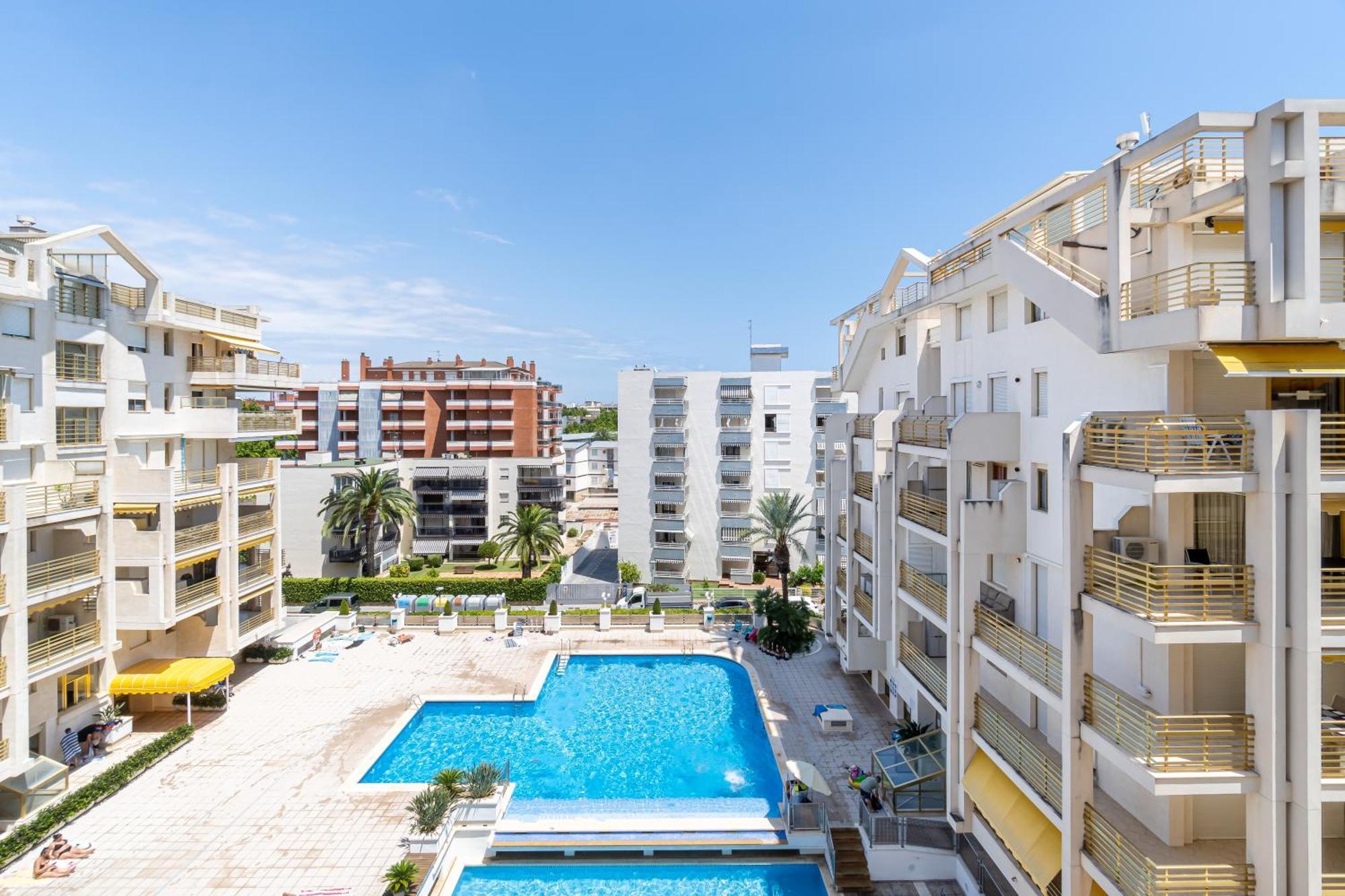 Novelty-primera Linea Mar Salou