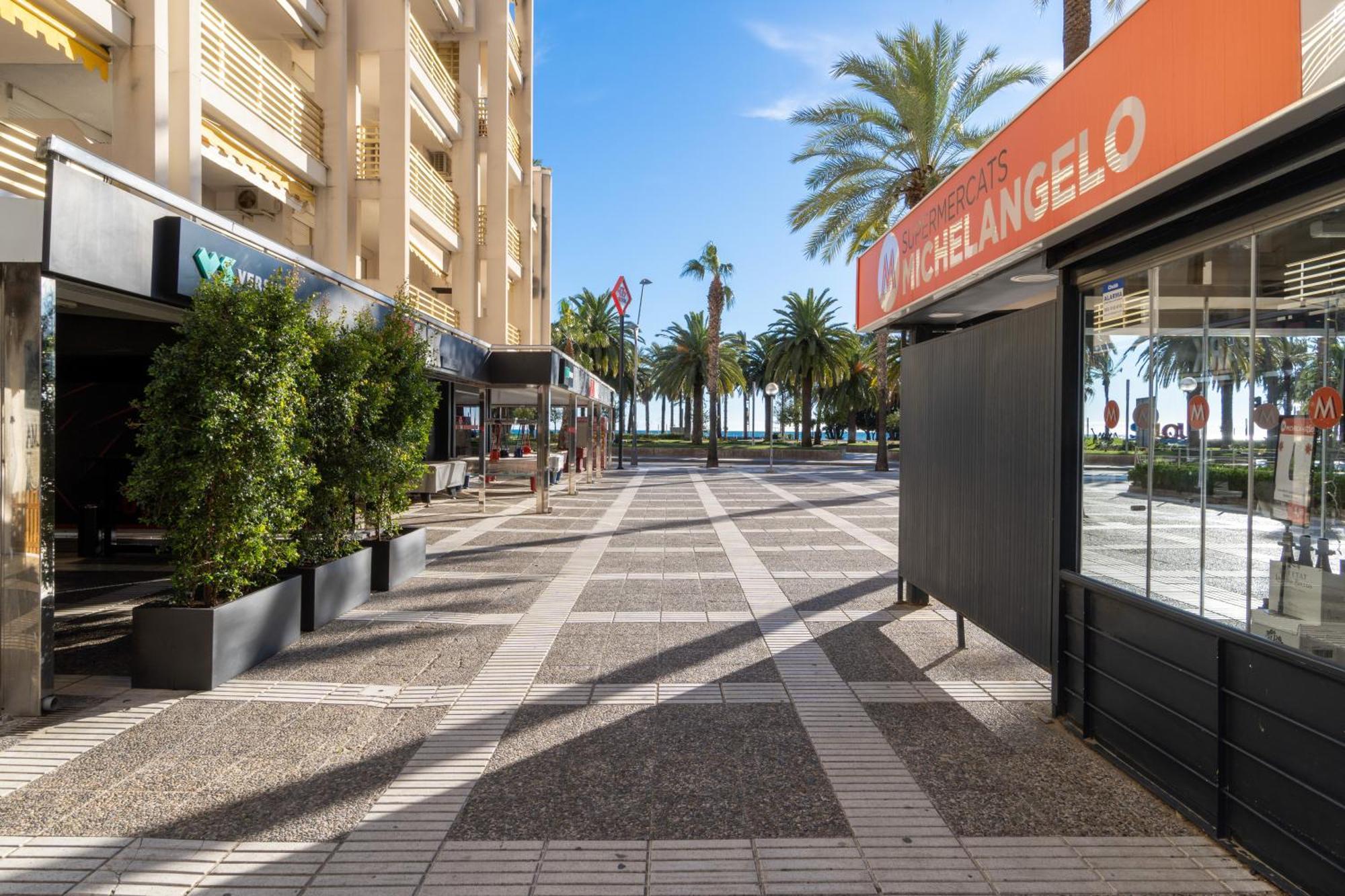 Novelty-primera Linea Mar Salou